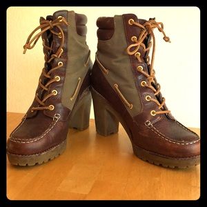 Brown Sperry Trinity boot